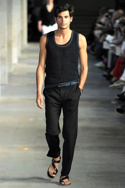 Look 43
